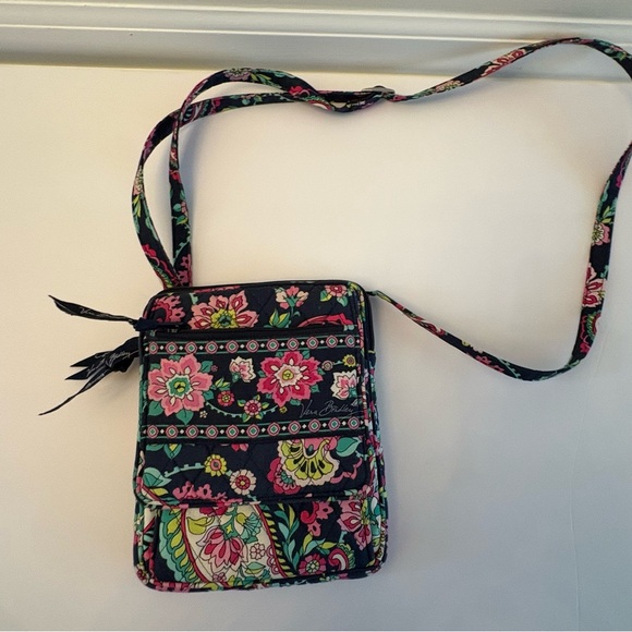 Vera Bradley Black and Pink Crossbody Bag with Quilted Design - Picture 1 of 15